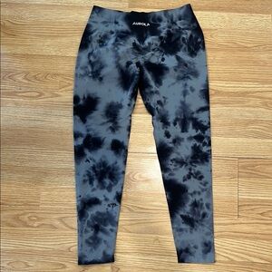 Aurola Black Gray Dream Tie-Dye 7/8 Length Leggings Size Small